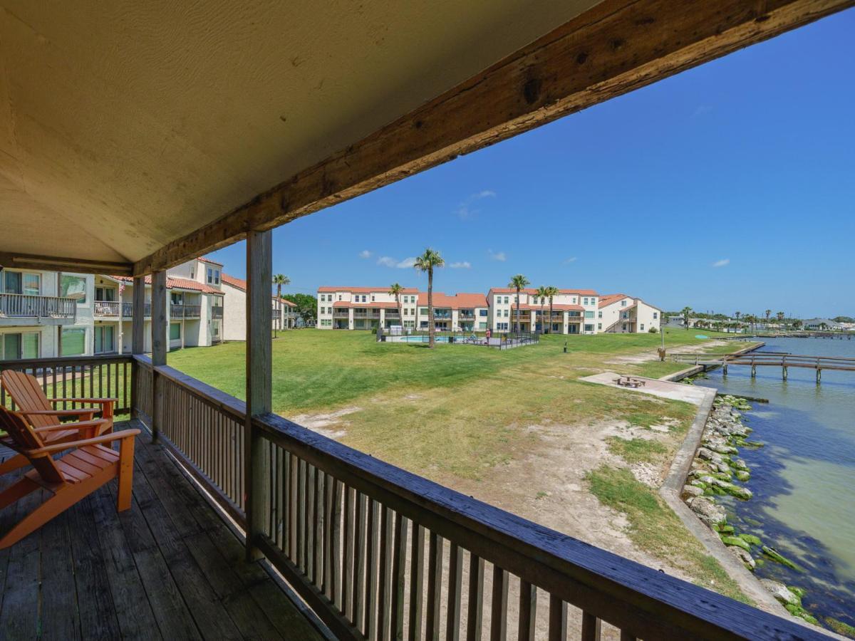 Bay Breeze Bungalow Рокпорт Экстерьер фото